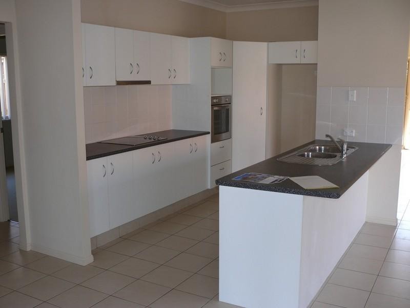 11 Starush Court, Upper Coomera QLD 4209