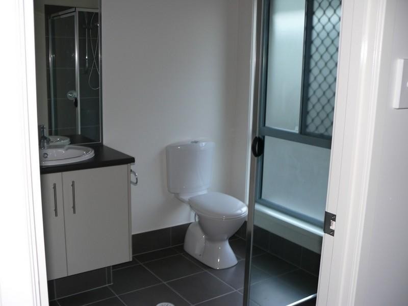 8 Coomerong Crescent, Upper Coomera QLD 4209