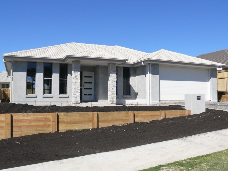 104 Coomera Springs Boulevard, Upper Coomera QLD 4209