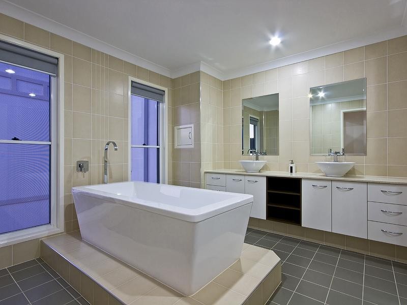 21 Princeton Street, Oxenford QLD 4210