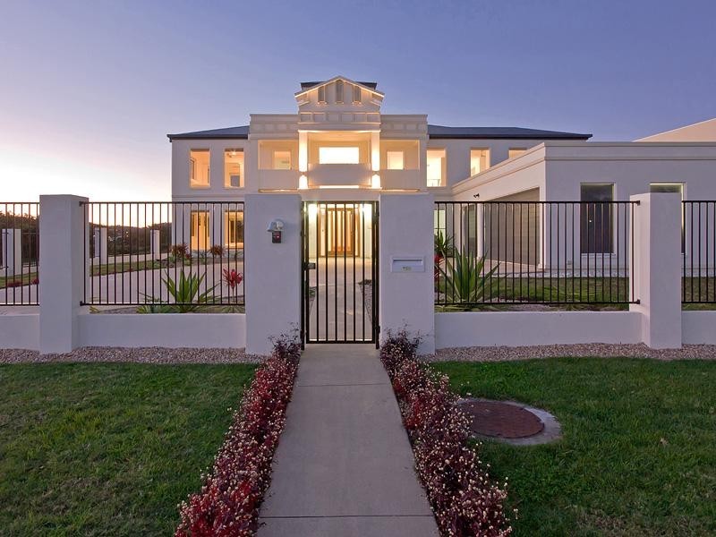 21 Princeton Street, Oxenford QLD 4210