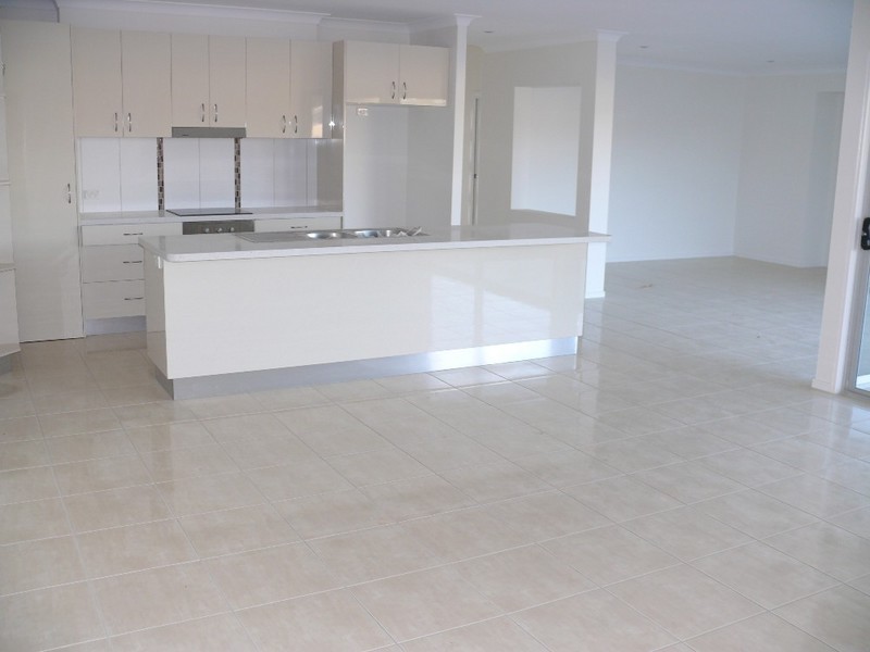 13 Scenic Drive, Coomera QLD 4209