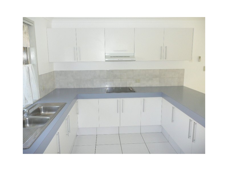 31 Nina Parade, Arundel QLD 4214