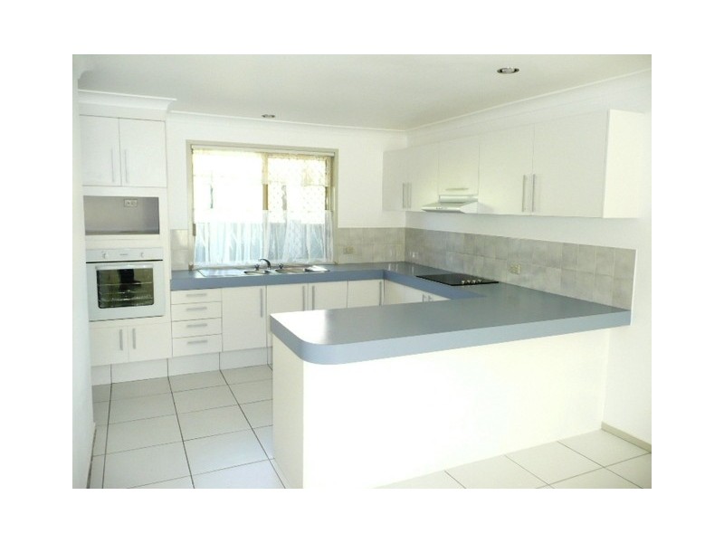 31 Nina Parade, Arundel QLD 4214