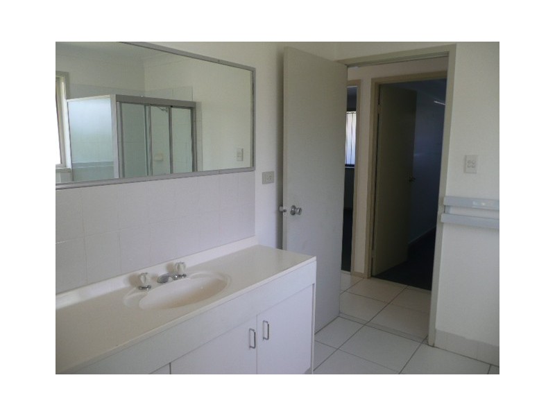 31 Nina Parade, Arundel QLD 4214