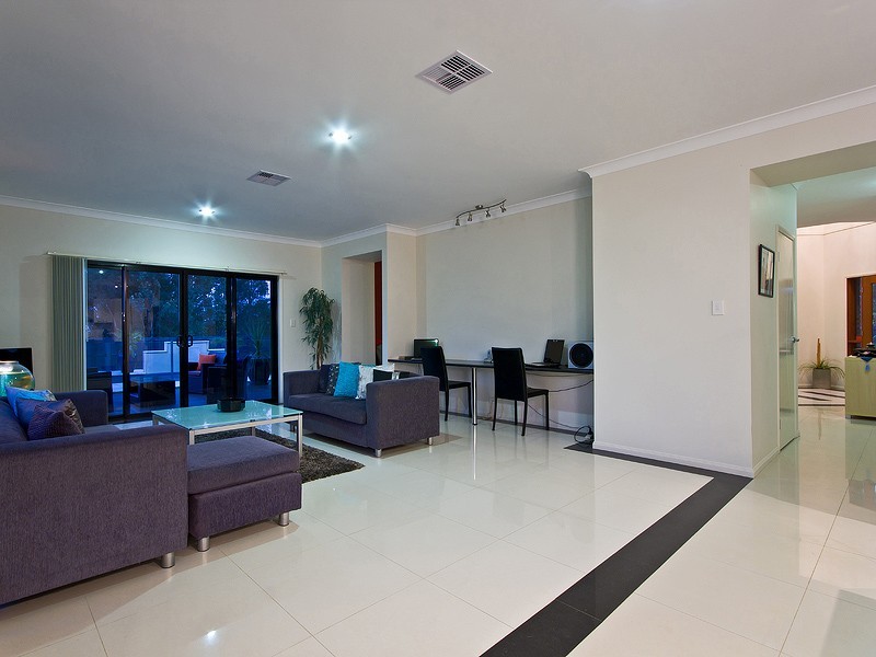 1 Yarama Court, Upper Coomera QLD 4209