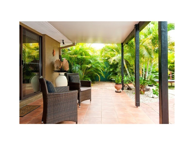 13 Armidale Crescent, Helensvale QLD 4212