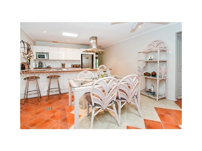 13 Armidale Crescent, Helensvale QLD 4212