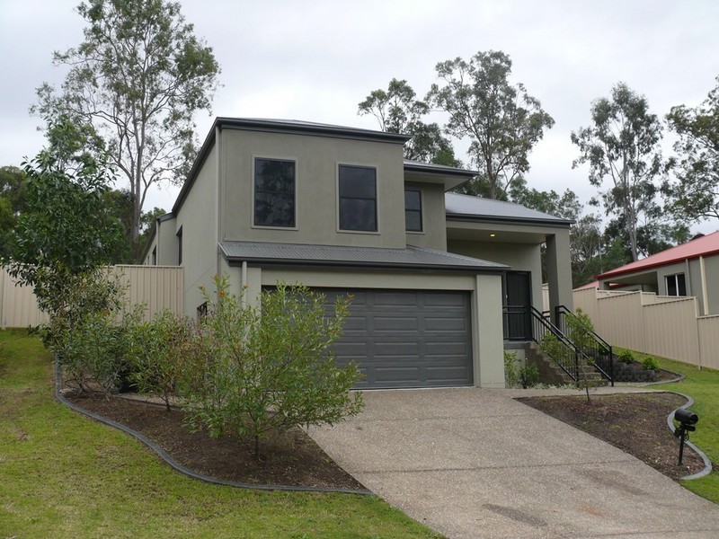 5 Aingeal Place, Oxenford QLD 4210