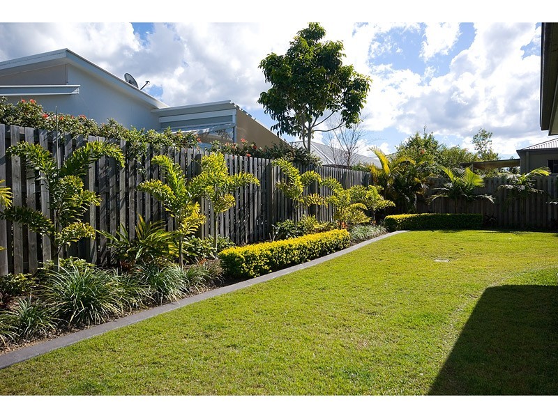 33 Cobb & Co Drive, Oxenford QLD 4210