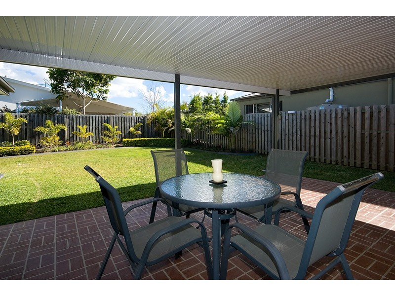 33 Cobb & Co Drive, Oxenford QLD 4210