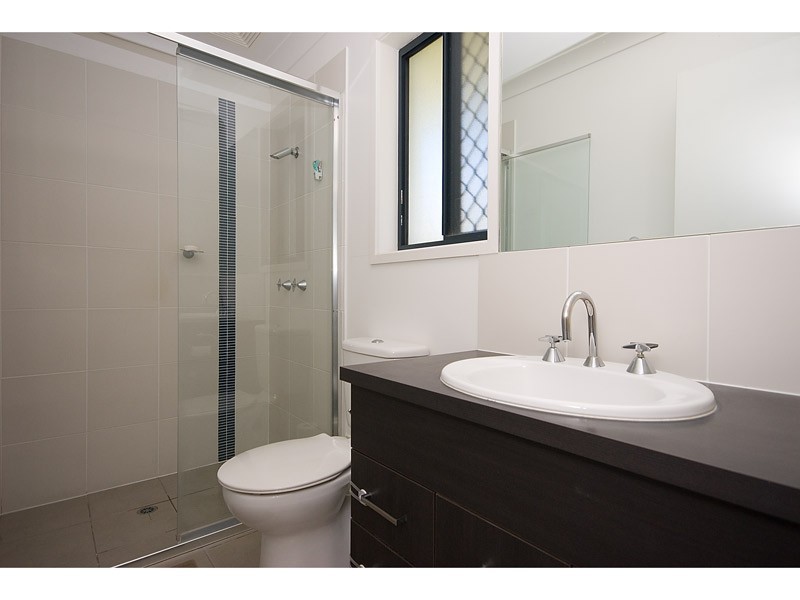 33 Cobb & Co Drive, Oxenford QLD 4210