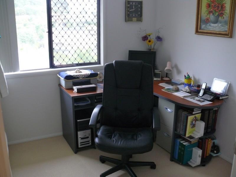 21 Hatutu Street, Pacific Pines QLD 4211