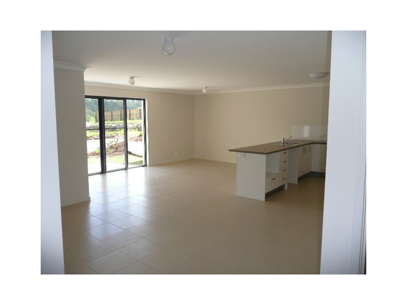 Pacific Pines QLD 4211