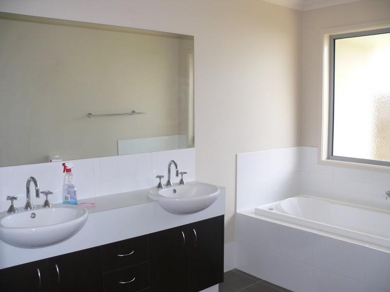 12 Torrington Street, Upper Coomera QLD 4209