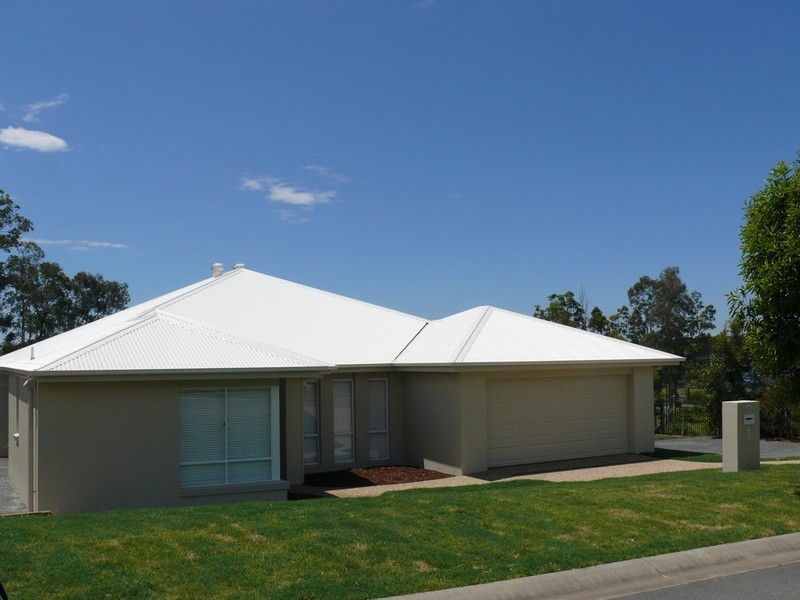 1 Hackney Street, Upper Coomera QLD 4209