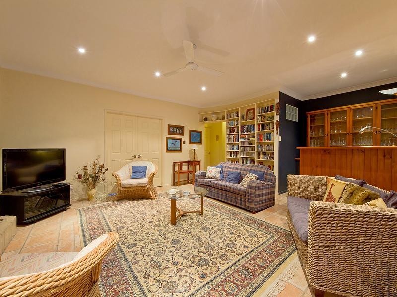 43 Crystal Springs Court, Maudsland QLD 4210