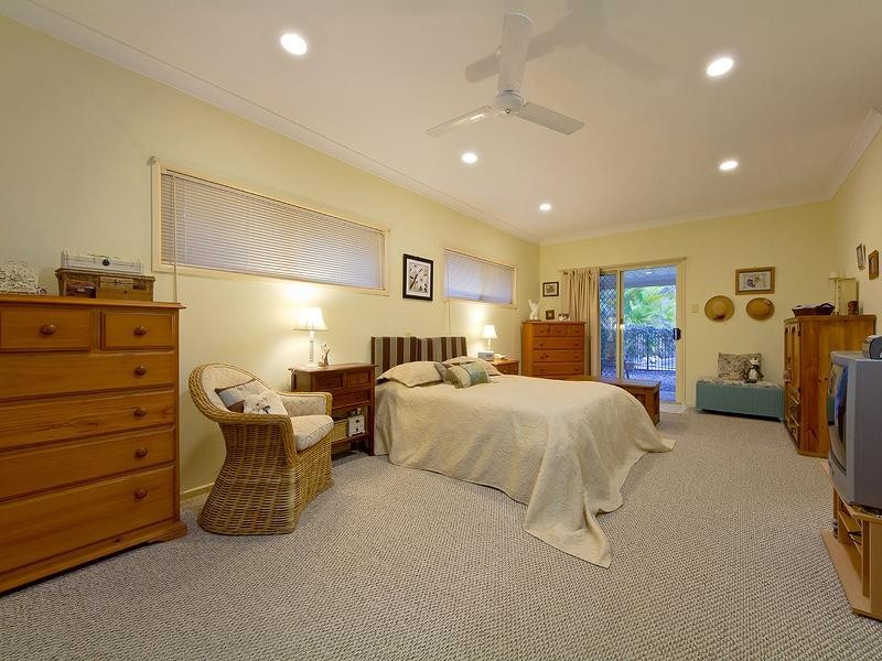 43 Crystal Springs Court, Maudsland QLD 4210