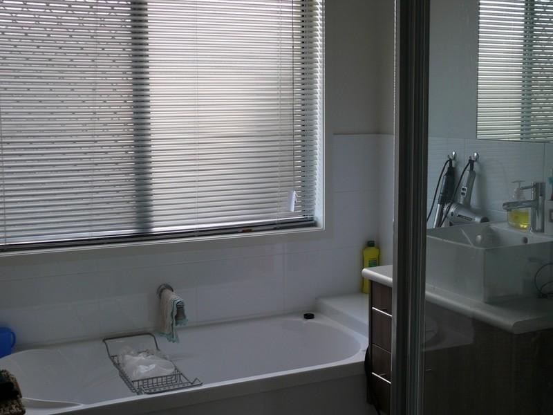 1/97 Wunburra Circuit, Pacific Pines QLD 4211