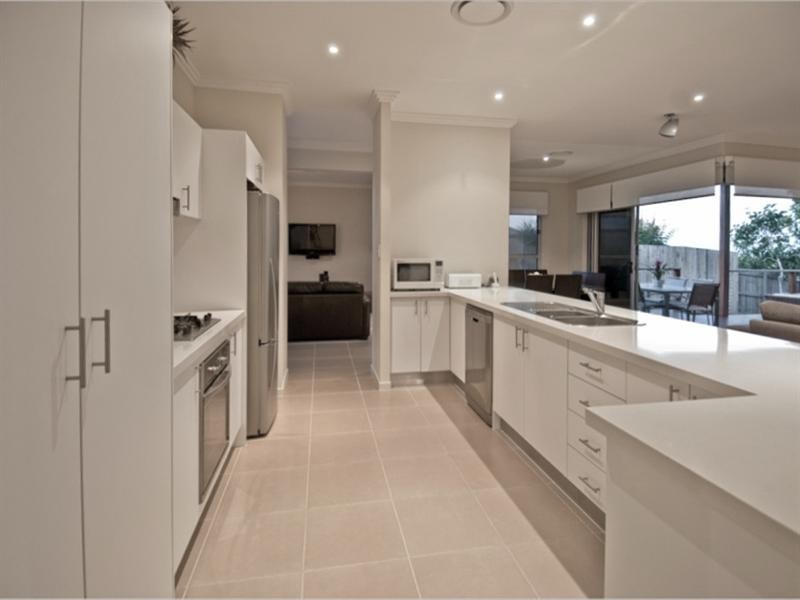 44 Lauradale Crescent, Ormeau QLD 4208