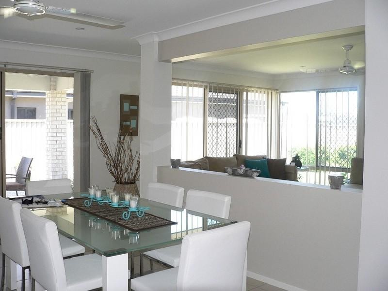 13 Greenleaf Street, Upper Coomera QLD 4209