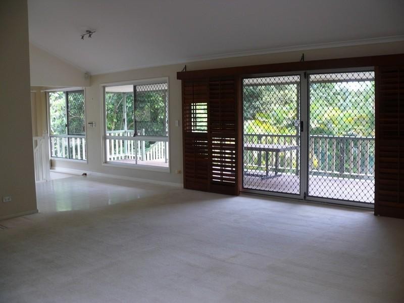 41 Ruth Terrace, Oxenford QLD 4210