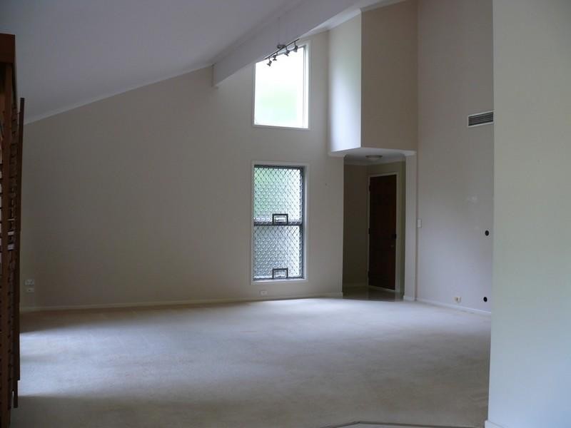 41 Ruth Terrace, Oxenford QLD 4210