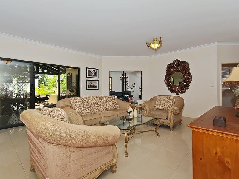 129 Birds Road, Guanaba QLD 4210