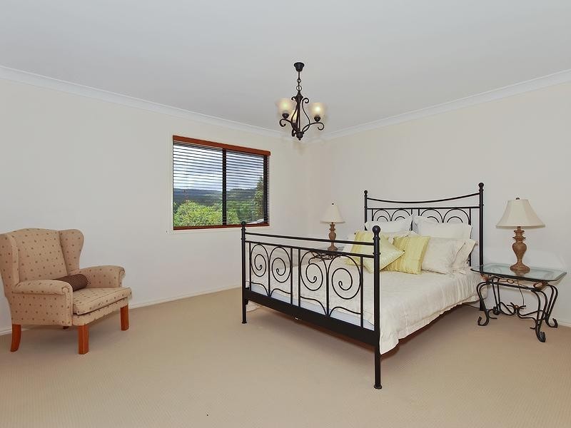 129 Birds Road, Guanaba QLD 4210