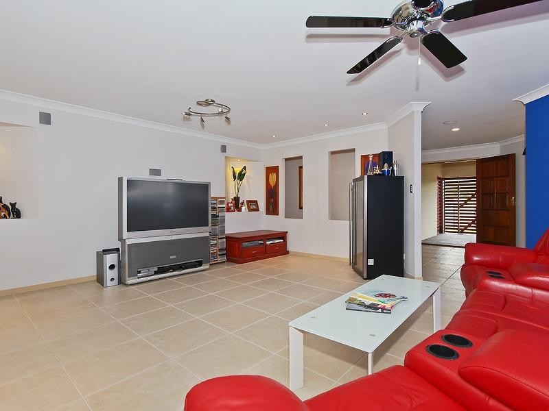 Pacific Pines QLD 4211