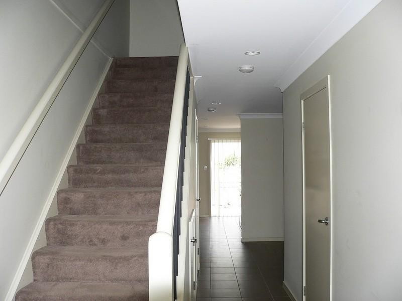 2/6 Spirula Street, Coomera QLD 4209