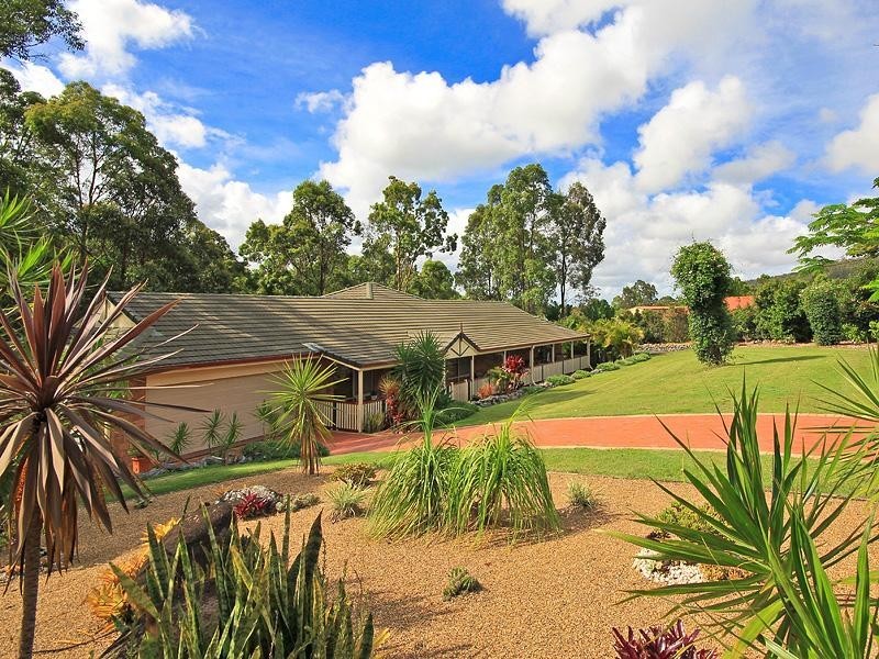 5 Barlee Place, Maudsland QLD 4210