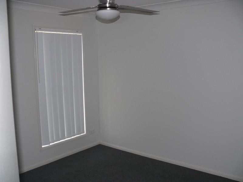 1/2 Hudson Court, Coomera QLD 4209