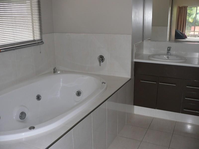 21 River Links East Boulevard, Helensvale QLD 4212