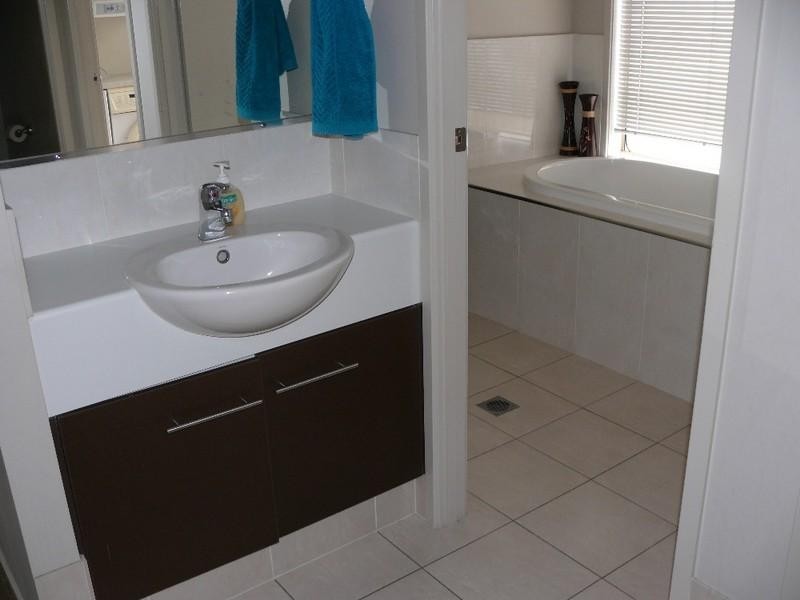 21 River Links East Boulevard, Helensvale QLD 4212