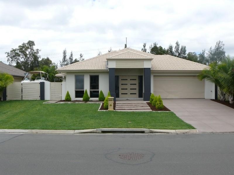 21 River Links East Boulevard, Helensvale QLD 4212