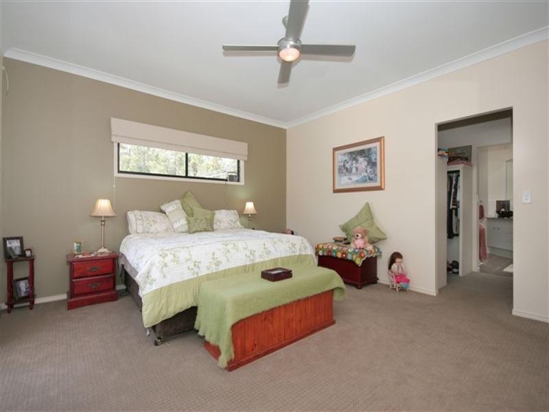 203 Rossmore Road, Chambers Flat QLD 4133