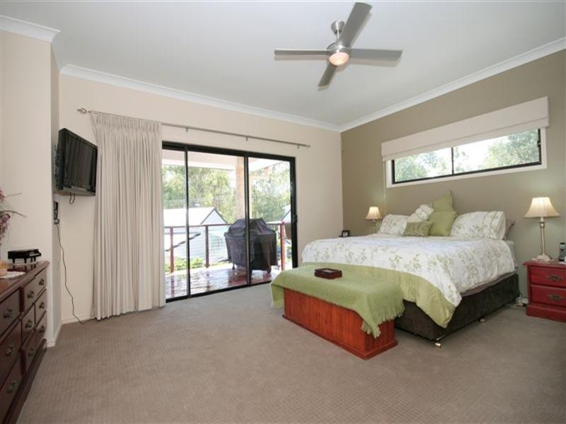 203 Rossmore Road, Chambers Flat QLD 4133