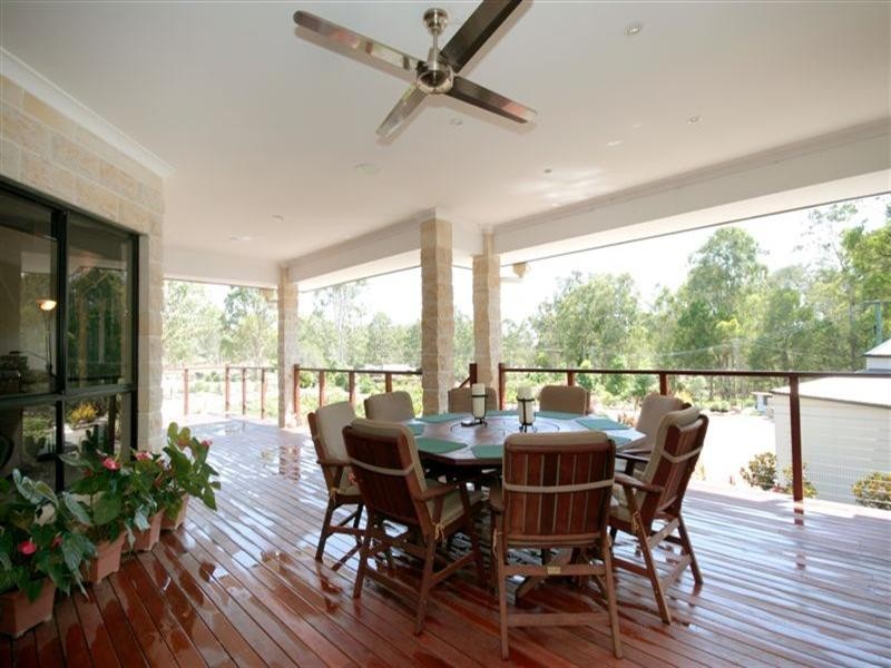 203 Rossmore Road, Chambers Flat QLD 4133