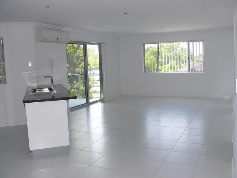 12/161 Marine Parade, Southport QLD 4215