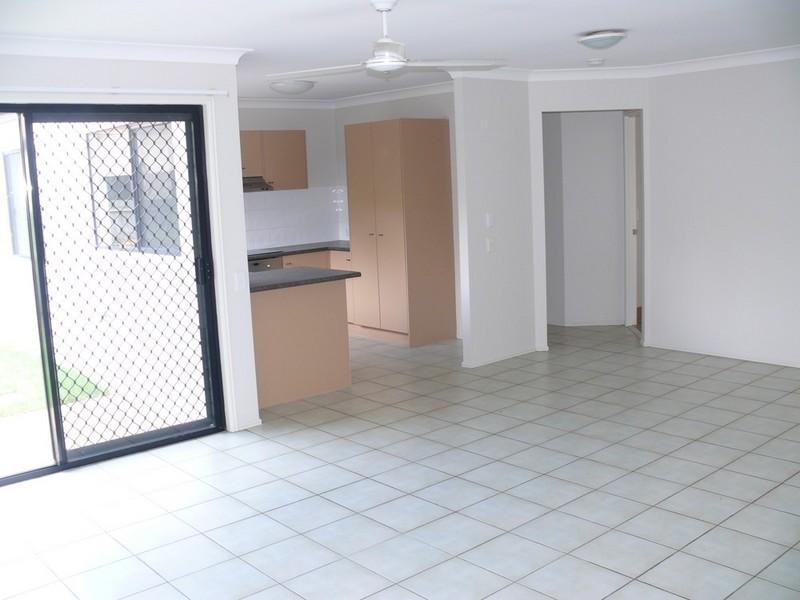 2/50 Anaheim Drive, Helensvale QLD 4212