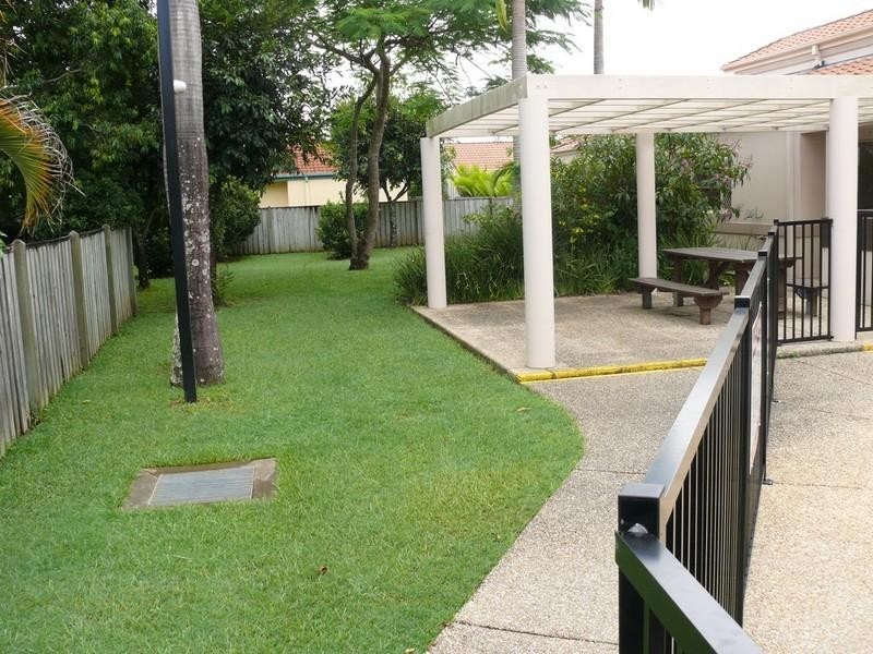 2/50 Anaheim Drive, Helensvale QLD 4212