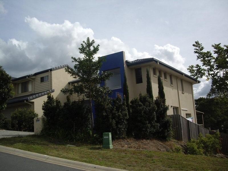 2/9 Wendy Court, Upper Coomera QLD 4209