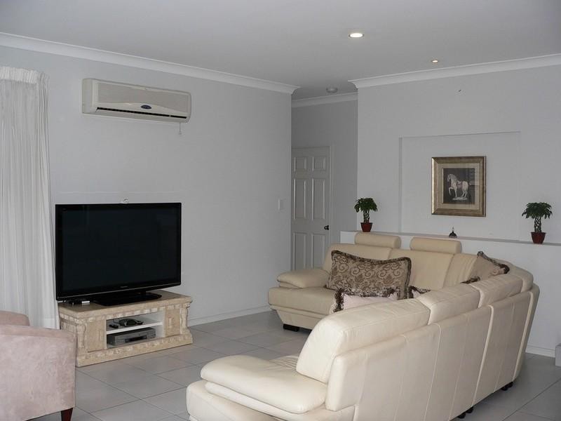 9 Stacer Street, Upper Coomera QLD 4209