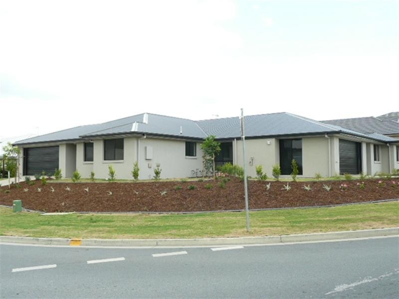 2/86 Wunburra Circuit, Pacific Pines QLD 4211