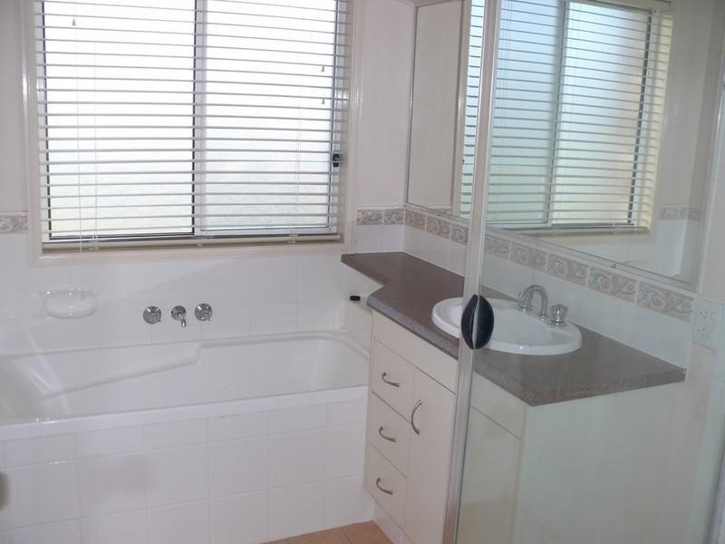 1/9 Balintore Street, Upper Coomera QLD 4209