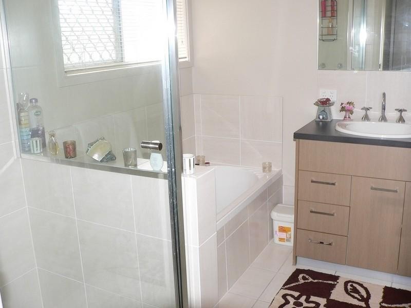 14 Silver Dawn Crescent, Oxenford QLD 4210