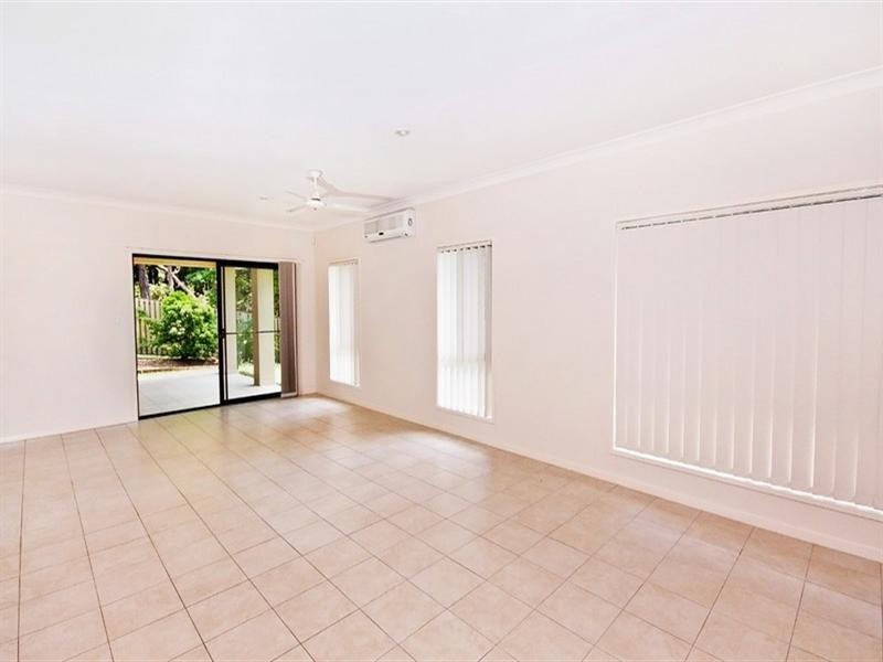 17 Lambert Drive, Maudsland QLD 4210