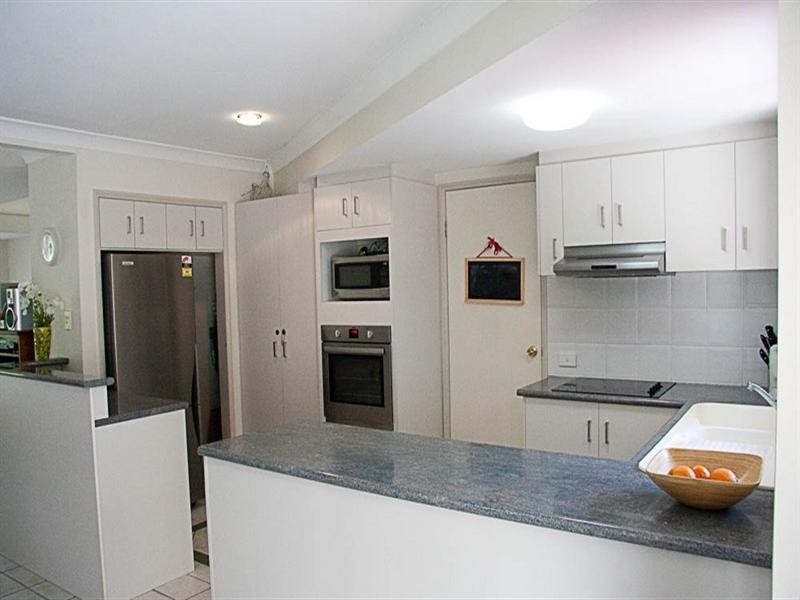 27/2 Koala Town Road, Upper Coomera QLD 4209