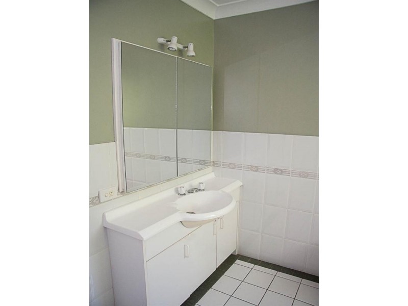 27/2 Koala Town Road, Upper Coomera QLD 4209